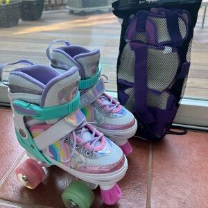 SULIFEEL Rainbow Adjustable Light up Roller Skates (10-13C) + Safety Gear